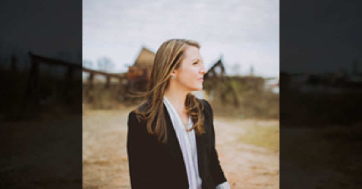 New Book, "The Simple Guide to a Successful You," Reveals How a Human Trafficking Survivor Took Control of Her Life and Found Her Dream Career